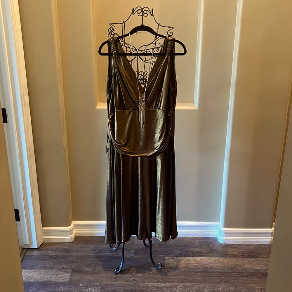 Glorious gold dress